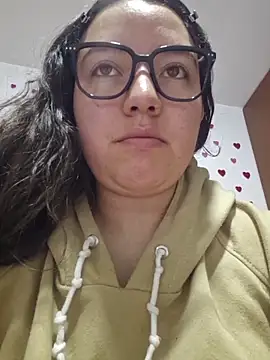 annyaparis online show from February 18, 2026, 1:14 am