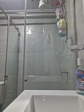 annyaparis online show from January 8, 2026, 12:38 am