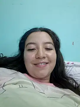 Snapshot of annyaparis chatting on October 15, 2025, 2:21 am annyaparis online show from October 15, 2025, 2:21 am