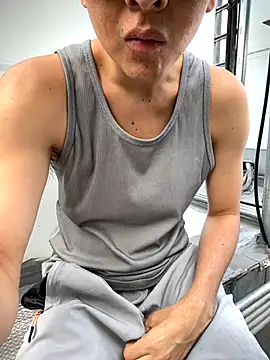 LiamMyst online show from December 18, 2025, 2:21 pm