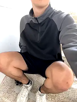 Snapshot of LiamMyst chatting on November 17, 2025, 4:22 pm LiamMyst online show from November 17, 2025, 4:22 pm