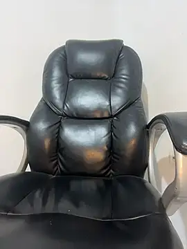 Snapshot of LiamMyst chatting on October 13, 2025, 3:08 am LiamMyst online show from October 13, 2025, 3:08 am