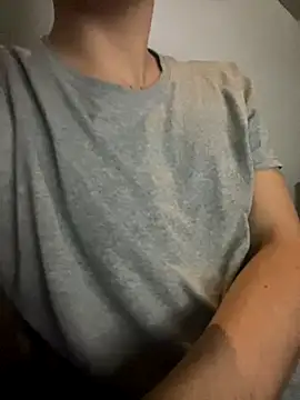 Snapshot of LiamMyst chatting on October 6, 2025, 12:12 am LiamMyst online show from October 6, 2025, 12:12 am