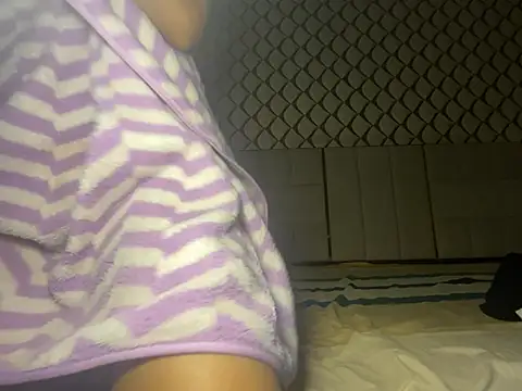 dubyzubygirl online show from March 24, 2026, 3:45 pm