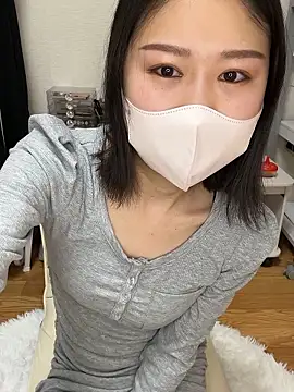 mia2 jp online show from April 17, 2026, 10:12 pm