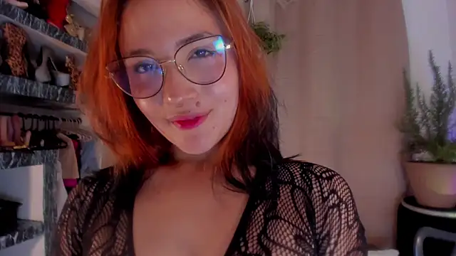 AmaruBloom online show from November 16, 2025, 5:56 am