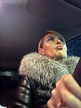 KirraWhite online show from February 3, 2026, 4:43 am