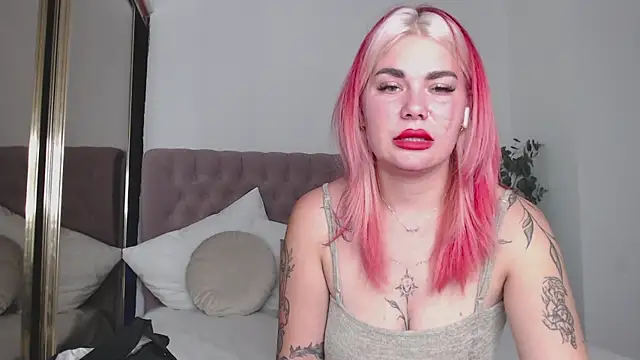 Snapshot of Naughty_kittyy1 chatting on October 12, 2025, 8:43 pm Naughty kittyy1 online show from October 12, 2025, 8:43 pm