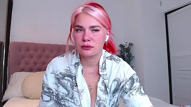 Snapshot of Naughty_kittyy1 chatting on October 14, 2025, 8:42 pm Naughty kittyy1 online show from October 14, 2025, 8:42 pm