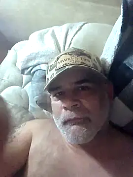 Snapshot of DeeBestEver chatting on January 8, 2026, 8:42 am DeeBestEver online show from January 8, 2026, 8:42 am