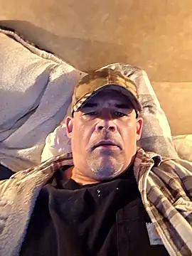 Snapshot of DeeBestEver chatting on November 8, 2025, 10:57 pm DeeBestEver online show from November 8, 2025, 10:57 pm