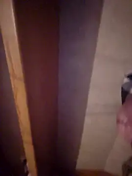 Snapshot of DeeBestEver chatting on November 5, 2025, 1:20 am DeeBestEver online show from November 5, 2025, 1:20 am