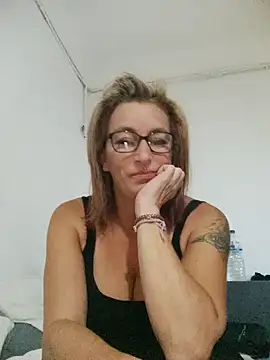 Snapshot of Fifi83Bell chatting on September 30, 2025, 7:31 pm Fifi83Bell online show from September 30, 2025, 7:31 pm