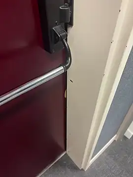 nanaisbackk online show from February 7, 2026, 11:51 am