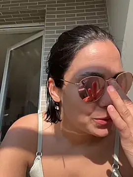 LaPetiteKim online show from March 20, 2026, 8:59 am