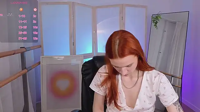 PollyMayer online show from July 11, 2026, 8:53 pm