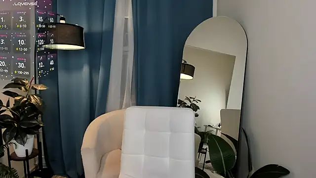 PollyMayer online show from March 17, 2026, 8:45 pm