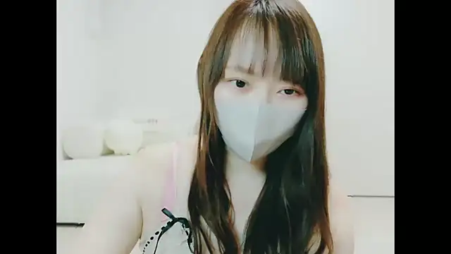 Risa love online show from November 5, 2025, 1:36 pm