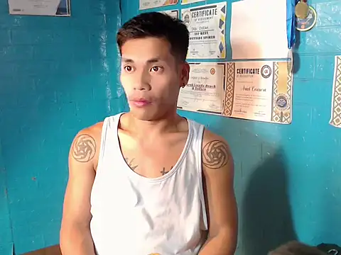Snapshot of Cute_Lucas chatting on October 20, 2025, 3:23 pm Cute Lucas online show from October 20, 2025, 3:23 pm