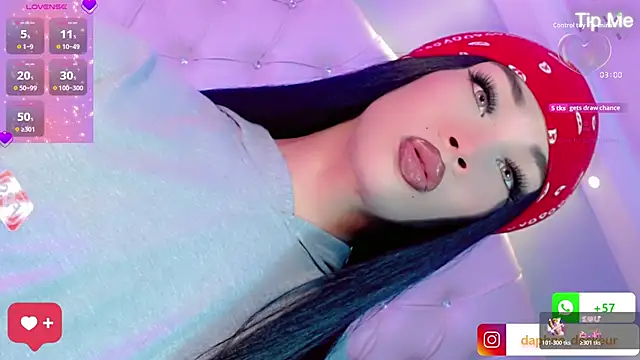 Daphnne XXX online show from December 5, 2025, 7:45 pm