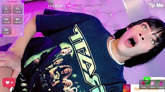 Snapshot of Daphnne_XXX chatting on November 25, 2025, 7:36 pm Daphnne XXX online show from November 25, 2025, 7:36 pm