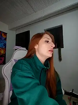 Bennuluspeach  online show from December 20, 2025, 4:43 pm