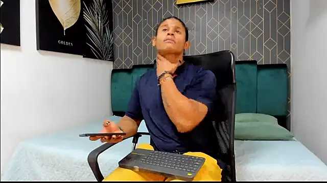 casike1 online show from December 4, 2025, 12:20 am