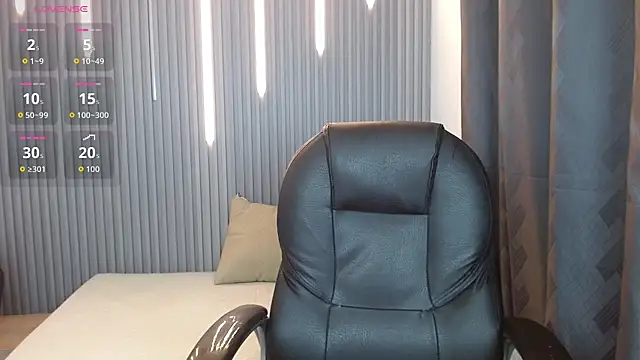 StiwenTwink online show from April 10, 2026, 1:18 pm