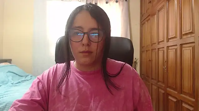 Snapshot of Venus_cat_ chatting on June 20, 2026, 2:55 pm Venus cat online show from June 20, 2026, 2:55 pm