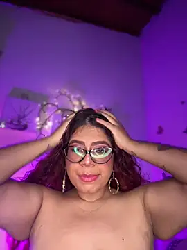 Snapshot of Solaangel_ chatting on February 13, 2026, 11:05 pm Solaangel online show from February 13, 2026, 11:05 pm