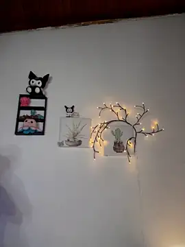 Snapshot of Solaangel_ chatting on May 10, 2026, 1:53 am Solaangel online show from May 10, 2026, 1:53 am