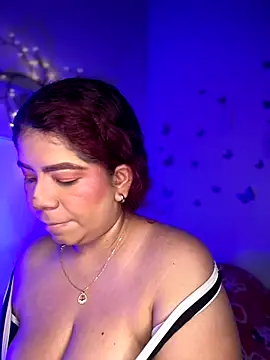 Snapshot of Solaangel_ chatting on December 19, 2025, 1:09 am Solaangel online show from December 19, 2025, 1:09 am