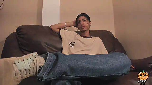 Dickie Dicking online show from October 17, 2025, 8:21 pm