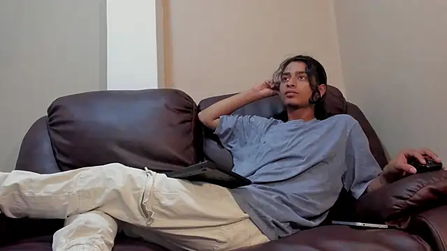 Dickie Dicking online show from October 4, 2025, 8:43 pm