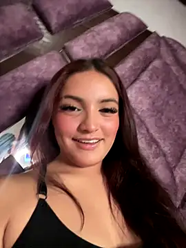 Snapshot of AuroraPink_ chatting on October 14, 2025, 4:57 am AuroraPink online show from October 14, 2025, 4:57 am