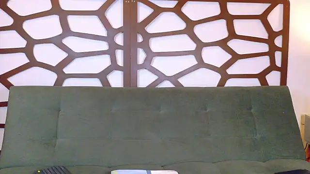 ashley jonee online show from November 9, 2025, 7:07 pm