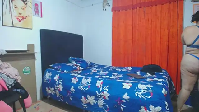 Snapshot of Meloncillo_and_Babyliss99 chatting on March 3, 2026, 12:17 am Meloncillo and Babyliss99 online show from March 3, 2026, 12:17 am