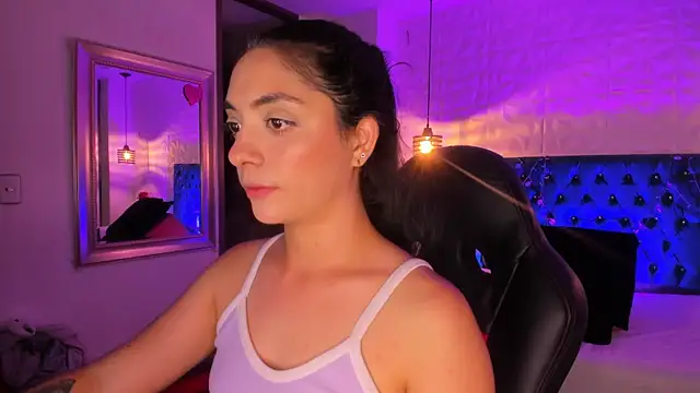 Snapshot of isaa_dl chatting on November 4, 2025, 11:30 pm isaa dl online show from November 4, 2025, 11:30 pm