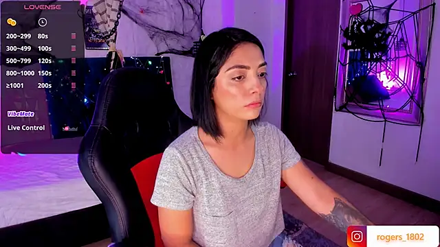 Snapshot of isaa_dl chatting on October 19, 2025, 6:10 pm isaa dl online show from October 19, 2025, 6:10 pm