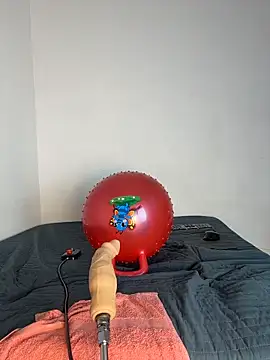 MerliaSsomer online show from March 12, 2026, 12:27 am