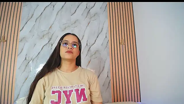 Snapshot of PiaGelvez chatting on December 1, 2025, 9:15 pm PiaGelvez online show from December 1, 2025, 9:15 pm