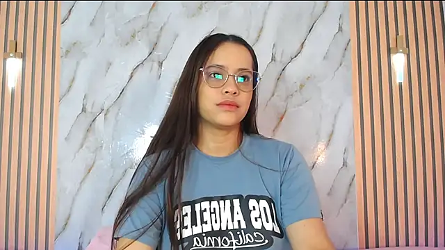 Snapshot of PiaGelvez chatting on November 26, 2025, 11:38 pm PiaGelvez online show from November 26, 2025, 11:38 pm