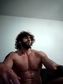 Snapshot of Argentoro55 chatting on November 19, 2025, 12:32 am Argentoro55 online show from November 19, 2025, 12:32 am