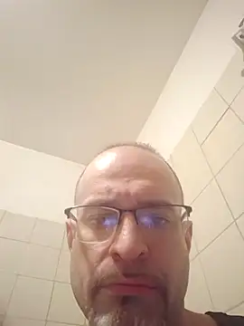 Curious9884 online show from February 24, 2026, 10:49 am