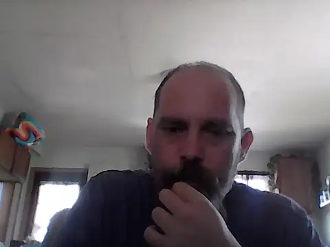 Snapshot of crazyheratic8 chatting on April 6, 2026, 4:30 pm crazyheratic8 online show from April 6, 2026, 4:30 pm