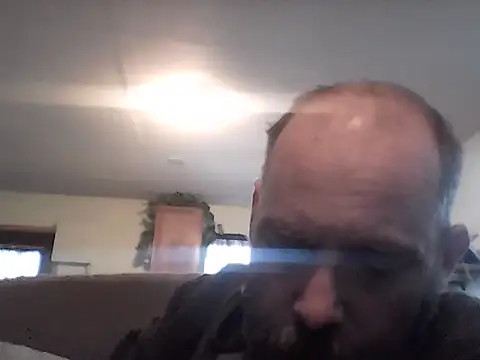 Snapshot of crazyheratic8 chatting on February 12, 2026, 11:04 pm crazyheratic8 online show from February 12, 2026, 11:04 pm