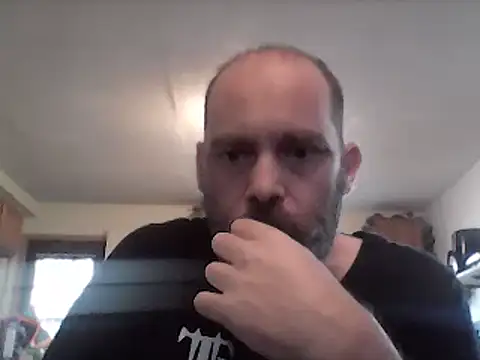 Snapshot of crazyheratic8 chatting on February 5, 2026, 10:16 pm crazyheratic8 online show from February 5, 2026, 10:16 pm