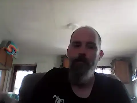 Snapshot of crazyheratic8 chatting on April 8, 2026, 3:57 pm crazyheratic8 online show from April 8, 2026, 3:57 pm