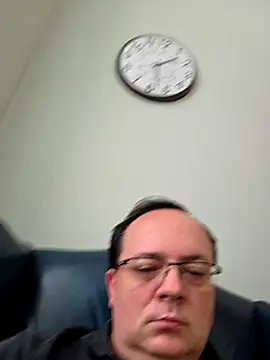 Snapshot of Iceman69696 chatting on June 1, 2026, 6:29 pm Iceman69696 online show from June 1, 2026, 6:29 pm