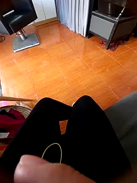 Zun 121 online show from November 23, 2025, 2:43 am